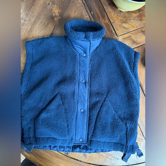 FP Movement Scout It Out Fleece Vest size XS - Picture 7 of 12